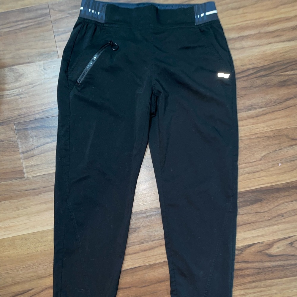 Woman’s Grey’s Anatomy Spandex Stretch Pants.